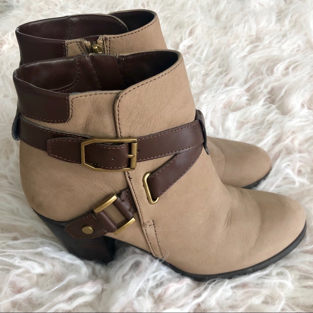 Franco Sarto Tan/Brown Suede Bootie, Sz 8 - Picture 3 of 6